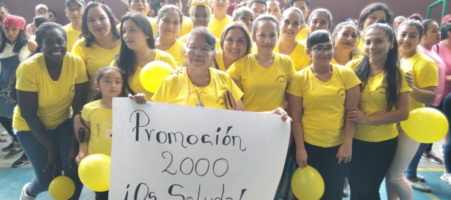 DESFILE DE LOS EX ALUMNOS CON SUS PROMOCIONES DE LA UE. Dr. ALFREDO BAQUERIZO MORENO